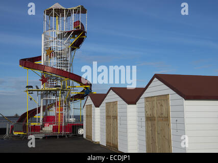 In vecchio stile Helter Skelter sul molo a Herne Bay, Kent, England, Regno Unito Foto Stock