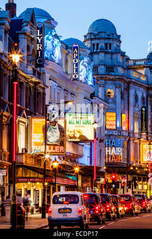 Theatre Land, Shaftesbury Avenue, Londra, Inghilterra Foto Stock
