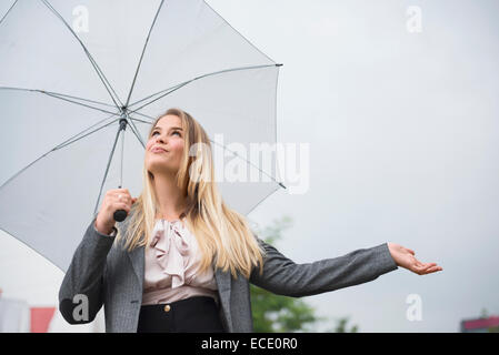 Imprenditrice aspettativa di protezione Foto Stock