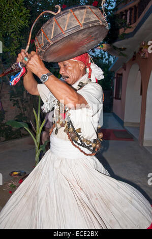 Dancing Tamang Sciamano, Nepal Foto Stock