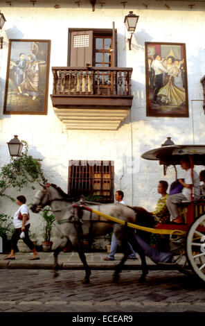 Kalesa ride, buggy carrozza e grandi Malate Hotels. Facciata del Ristorante Barbara's. Manila. Filippine. Barbara de lo Foto Stock