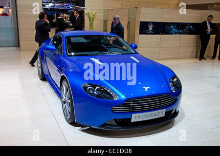 Ginevra - Marzo 8: La Aston Martin Vantage V8 sul display all'81st International Motor Show Palexpo-Geneva su Marzo 8; 2011 io Foto Stock