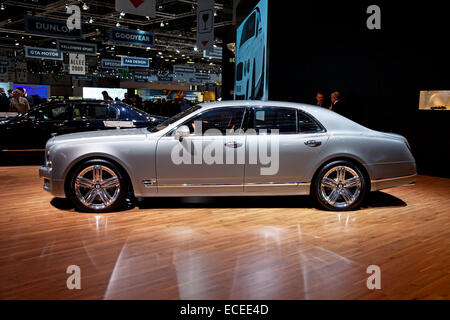 Ginevra - Marzo 8: La nuova Bentley Continental 'Flying Star" sul display in corrispondenza della 81st International Motor Show Palexpo-Geneva su Ma Foto Stock