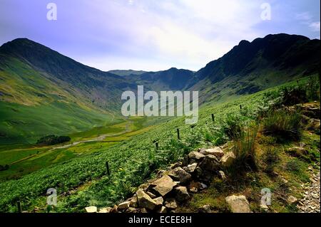 Valle Garthdale e Haystacks Foto Stock