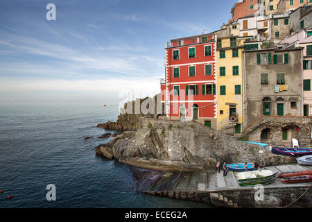 Riomaggiore nelle Cinque Terre, Italia. Foto Stock