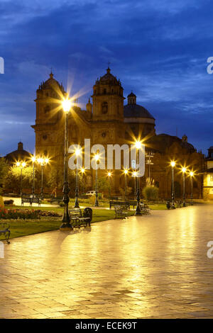 La Compania de Jesus (la Compagnia di Gesù) Chiesa sulla Plaza de Armas, Cusco, Perù Foto Stock