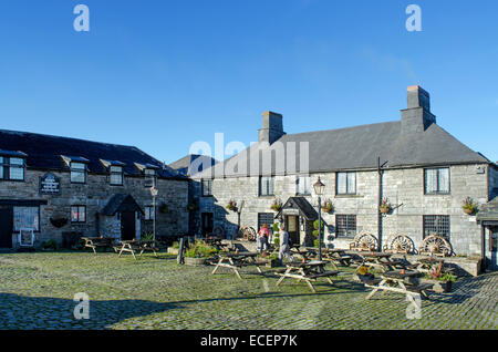 Il famoso ' Jamaica Inn ' a Bolventor su Bodmin Moor in Cornwall, Regno Unito Foto Stock