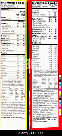 Scatole di Cereali e salute etichette di informazioni Foto Stock