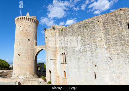 Il castello medievale di Bellver in Palma de Mallorca, Spagna Foto Stock