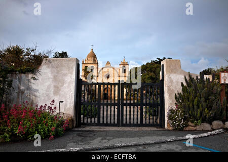 CA02479-00...CALIFORNIA - La missione di San Carlo Borromeo Del Rio Carmelo a Carmel-il-mare. Foto Stock