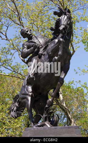Statua di Jose Julian Marti nel Central Park di New York City Foto Stock