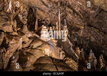 Dettagli entro una grotta Punkevni nel Carso Moravo, Repubblica Ceca Foto Stock