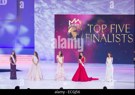 Londra, Regno Unito. Il 14 dicembre, 2014. Miss Mondo finale di Londra Excel.Pic mostra 5 finalisti Credito: PAOLO GROVER/Alamy Live News Foto Stock