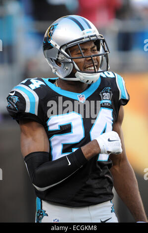 America Stadium, Charlotte, NC, Stati Uniti d'America. Xiv Dic, 2014. Carolina Panthers cornerback Josh Norman #24 durante la NFL partita di calcio tra il Tampa Bay Buccaneers e il Carolina Panthers presso la Bank of America Stadium, Charlotte, NC. Credito: csm/Alamy Live News Foto Stock