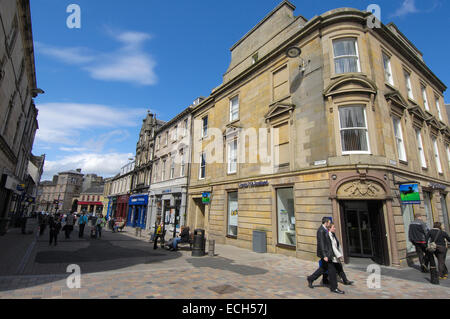 Inglis Street, Inverness, regione delle Highlands, Scotland, Regno Unito, Europa Foto Stock