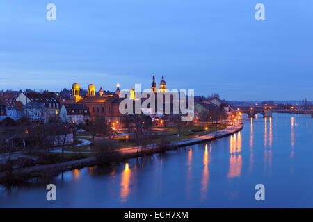 Cityscape, Kitzingen, bassa Franconia, Baviera, Germania Foto Stock