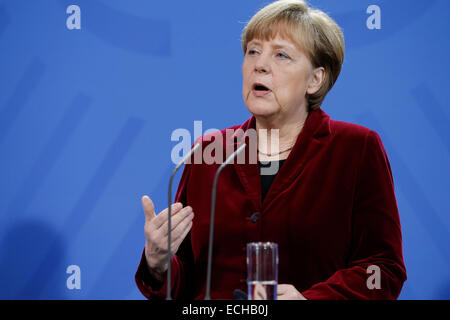 Berlino, Germania. 15 dic 2014. Boyko Borisov, il Primo Ministro di Bulgaria e il Cancelliere tedesco Angela Merkel, dare una conferenza stampa congiunta dopo la riunione presso la cancelleria tedesca a novembre 05th, 2014 a Berlino, Germania. / Immagine: il Cancelliere tedesco Angela Merkel. Credito: Reynaldo Chaib Paganelli/Alamy Live News Foto Stock