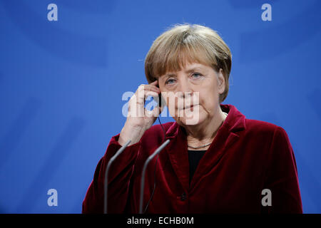 Berlino, Germania. 15 dic 2014. Boyko Borisov, il Primo Ministro di Bulgaria e il Cancelliere tedesco Angela Merkel, dare una conferenza stampa congiunta dopo la riunione presso la cancelleria tedesca a novembre 05th, 2014 a Berlino, Germania. / Immagine: il Cancelliere tedesco Angela Merkel. Credito: Reynaldo Chaib Paganelli/Alamy Live News Foto Stock