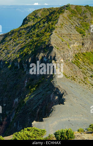 Elevato angolo di visione di un vulcano di Irazu, Volcan Irazu National Park, Costa Rica Foto Stock