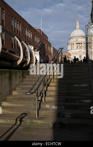 Vista generale immagini di e intorno la Cattedrale di San Paolo a Londra, Regno Unito Foto Stock