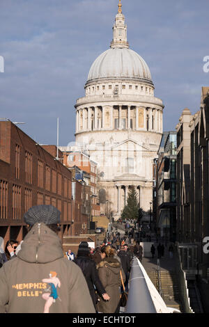 Vista generale immagini di e intorno la Cattedrale di San Paolo a Londra, Regno Unito Foto Stock