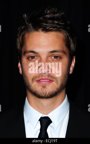 New York, NY, STATI UNITI D'AMERICA. 15 dic 2014. Luke Grimes presso gli arrivi per AMERICAN SNIPER Premiere, jazz presso il Lincoln Center Fredrick P. Rose Hall di New York, NY Dicembre 15, 2014. Credito: Gregorio T. Binuya/Everett raccolta/Alamy Live News Foto Stock