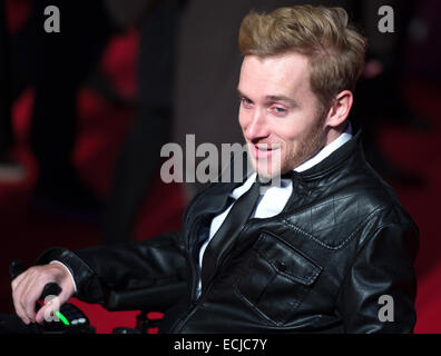 Berlino, Germania. 15 dic 2014. Samuel Koch arriva alla premiere del film 'Honig im Kopf" di Berlino, Germania, 15 dicembre 2014. Foto: Lukas Schulze/dpa/Alamy Live News Foto Stock