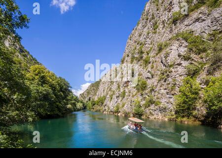 Repubblica di Macedonia, Sarai, il lago e il canyon di Matka, alimentato dal fiume Treska Foto Stock