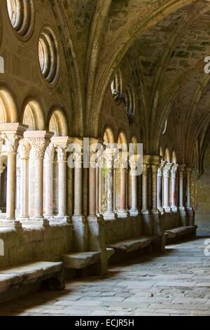 Francia, Aude, galleria del chiostro di Sainte Marie de Fontfroide abbazia cistercense Foto Stock