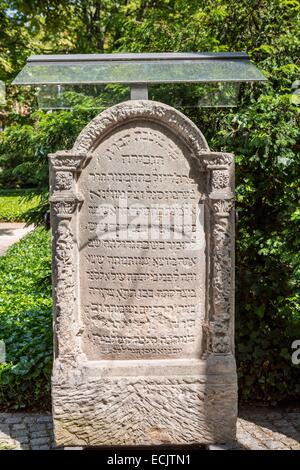 Germania Berlino, Berlino Est, Scheunenviertel distretto, l'antico cimitero ebraico Foto Stock