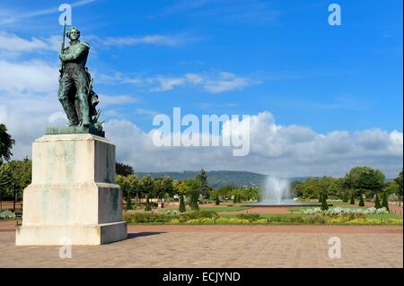 Francia, della Mosella, Metz, statua del Maresciallo Ney fedele dell'imperatore Napoleone I e nato in Lorena presso l'entrata dell'Esplanade Gardens Foto Stock