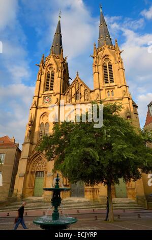 Francia, della Mosella, Metz, Sainte Segolène chiesa sulle colline Sainte Croix (Santa Croce hill) Foto Stock