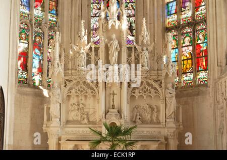 Francia, Pas de Calais, Auxi le ChΓteau, sfavillante stile gotico chiesa di San Martino risalente al XVI secolo, altare Foto Stock