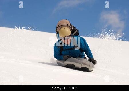 Spagna, Lleida, Val d'Aran, Pirenei catalani, Baquiera Beret Pedescaus, escursioni con le racchette da neve e discesa A tavola ad aria Foto Stock