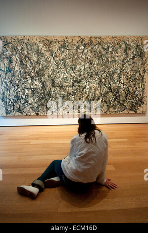 Stati Uniti d'America, New York New York City, Manhattan, il Museo di Arte Moderna MOMA, un numero 31, 1950 da Jackson Pollock Foto Stock