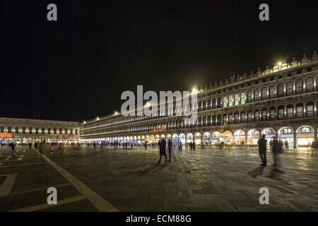 Vista notturna di Piazza San Marco, Piazza San Marco, Venezia, Italia Foto Stock