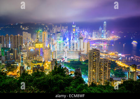 Hong Kong Cina skyline della città di notte. Foto Stock