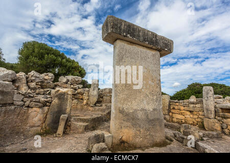 Torralba d'en Salord, talaiotic e borgo medievale, megaliti, 2000 BC, sito archeologico, Minorca isole Baleari Foto Stock