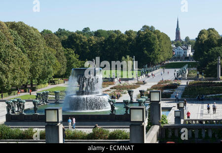 Oslo Norvegia Vigeland installazione scultura parco Fontana 1924-1943 Frogner Park Gustav Vigeland più famoso artista in Norvegia Foto Stock