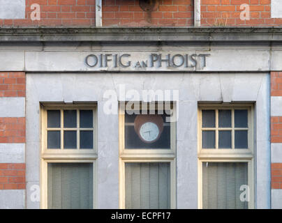 Irish post office in Kells County Meath Irlanda Foto Stock