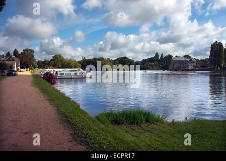 La Mayenne fiume navigabile Francia Foto Stock