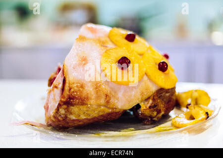 Arrosto di maiale con ananas Foto Stock