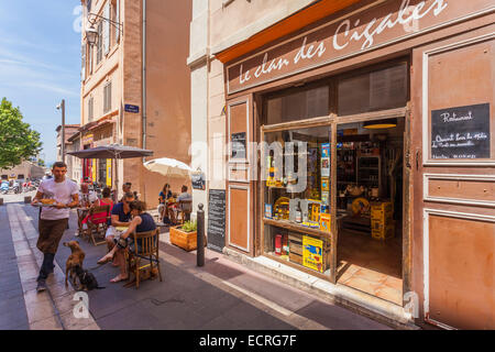 Il ristorante le CLAN DES CIGALES, RUE DU PETIT PUITS, LE PANIER, città vecchia, Marsiglia Provenza, FRANCIA Foto Stock