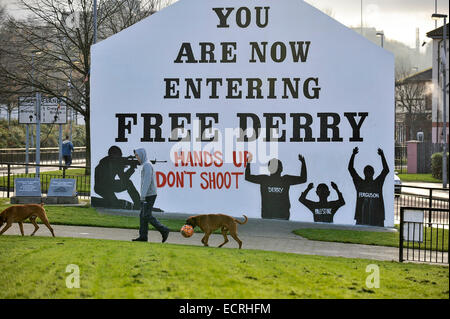 Graffiti su Free Derry Wall, Londonderry, Irlanda del Nord. Foto © George Sweeney/Alamy Foto Stock
