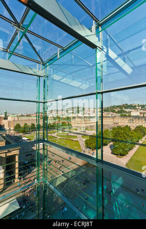 Vista dal Kunstmuseum di edificio, KONIGSTRASSE, KONIGSBAU EDIFICIO, SCHLOSSPLATZ SQUARE, Stoccarda, BADEN-WURTTEMBERG, Germania Foto Stock