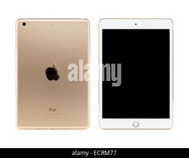 Oro iPad Apple Mini 3 tablet Pc con schermo vuoto, vista anteriore e posteriore isolato con percorso di clipping su sfondo bianco. Foto Stock