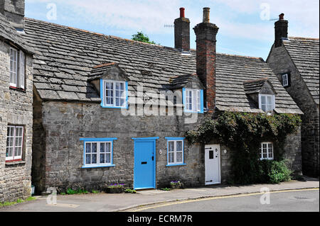 Cottages in Corfe Castle Village, Dorset, Inghilterra, Regno Unito. Foto Stock