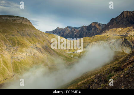 Pomeriggio in Sierra de Tendeñera, Pirenei vicino a Panticosa, Spagna. Foto Stock