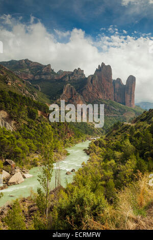 Mallos de Riglos. Pre-Pyrenees, Huesca, Aragona, Spagna. Foto Stock