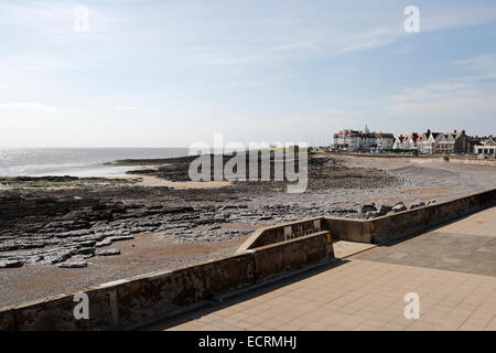 The Seafront Promenade at Porthcawl in Galles, Regno Unito, costa gallese, costa britannica, località balneare Foto Stock